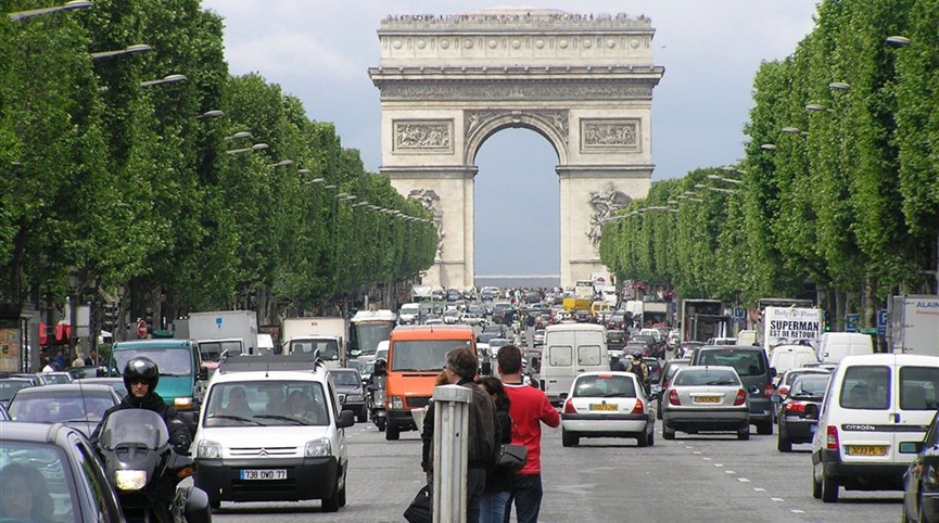 Paříž, perla na Seině letecky, Versailles a výlet do Remeše rychlovlakem TGV  Francie, Paříž, Vítězný oblouk