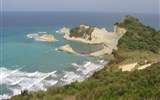 Řecko a ostrovy - Řecko - Korfu - malebné pobřeží láká ke koupání