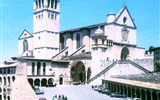 Assisi - Itálie - Assisi - bazilika San Francesco, proslulé poutní místo, místo uložení ostatků sv.Františka a sv.kláry