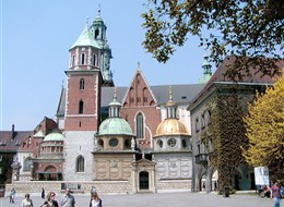 Krakov (Krakow), Wroclaw, Wieliczka a památky UNESCO Krakov Polsko - Krakow - katedrála původně románská, 1320-64 goticky přestavěna, později výrazně barokizována