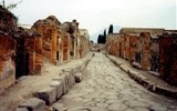 Itálie, Sicílie, Lipari - ostrovy vnitřního ohně - Itálie - Pompeje, římské město pohřbené roku 79 n.l. výbuchem Vesuvu sopečným popelem