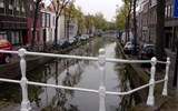 Belgie - Belgie - Bruggy - jeden z mnoha kanálů, která protínají křížem krážem město 