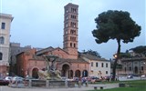 Řím, věčné město a Vatikán letecky 2023 - Itálie - Řím - Santa Maria in Cosmedin, postaven v 6.stol. na zbytcích Herkulova chrámu, 782 a 1118-24 přestavěn