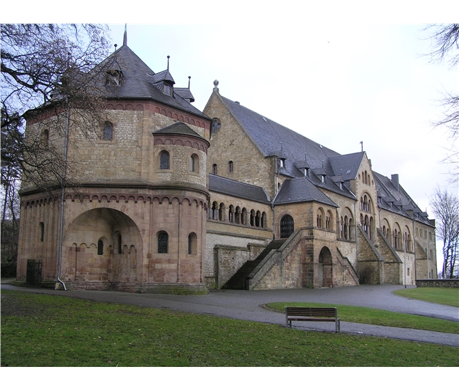 Německo, parky, zahrady a památky UNESCO 2021 - Německo - Goslar - císařská falc